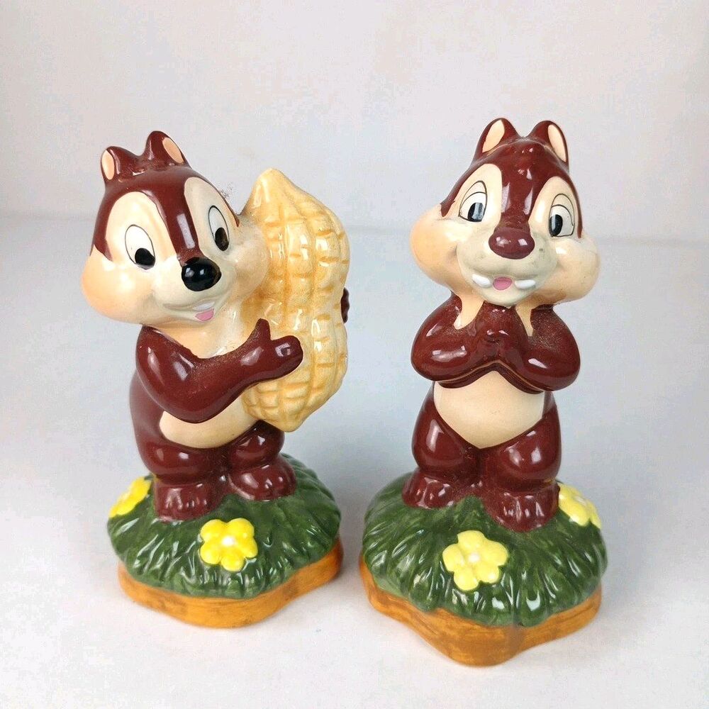 Disney CHIP & DALE Salt & Pepper Shaker Set Chipmunk Character Walnut Peanut 3"